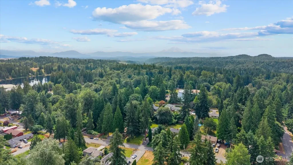 18237 SE 135th Street Renton WA 98059