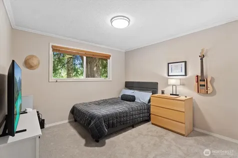 18237 SE 135th Street Renton WA 98059