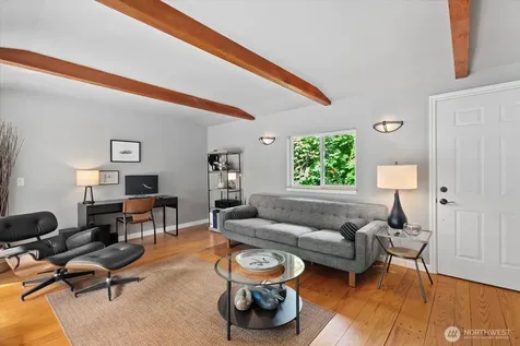 18237 SE 135th Street Renton WA 98059