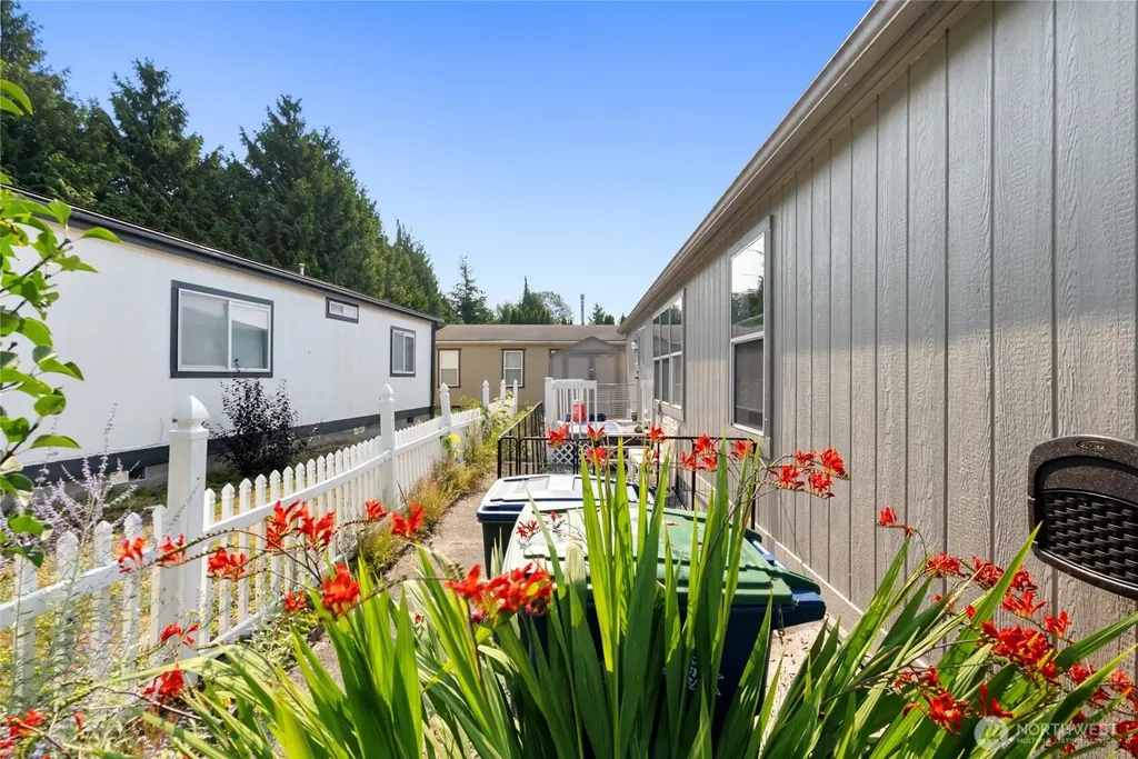 905 Carriage Court Sedro Woolley WA 98284
