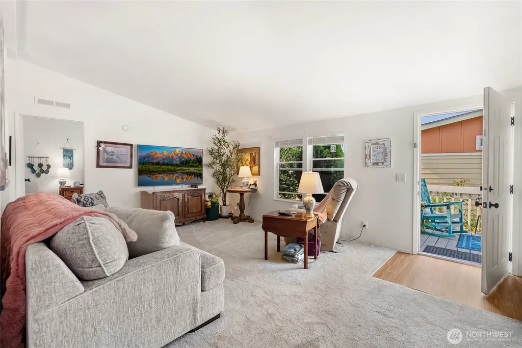 905 Carriage Court Sedro Woolley WA 98284