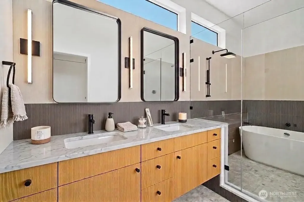 311 NE 59th Street Seattle WA 98105