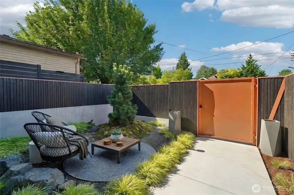 311 NE 59th Street Seattle WA 98105