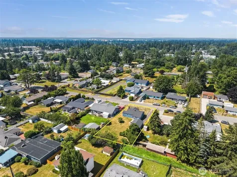 10303 B Street E Tacoma WA 98445
