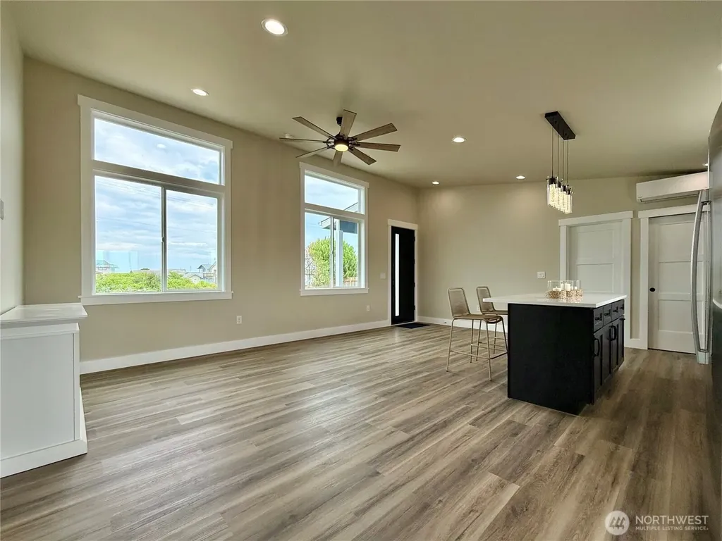 475 Sportsmens Street SW Ocean Shores WA 98569