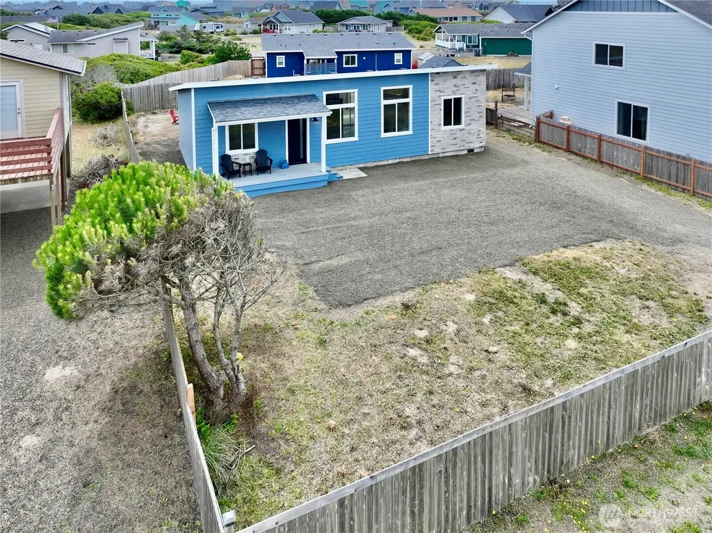 475 Sportsmens Street SW Ocean Shores WA 98569