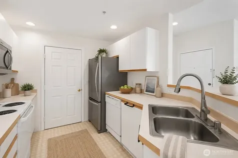 23501 54th Avenue S Kent WA 98032