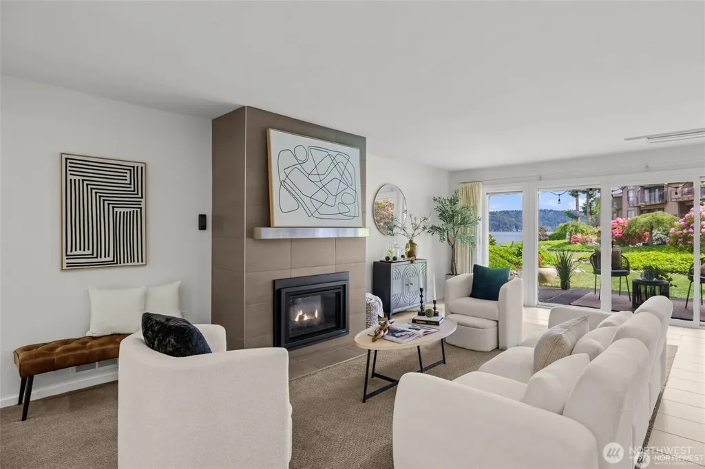 17498 NE 40th Place Redmond WA 98052