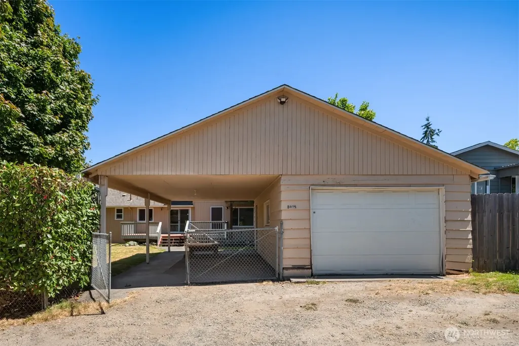 8815 18th Avenue SW Seattle WA 98106