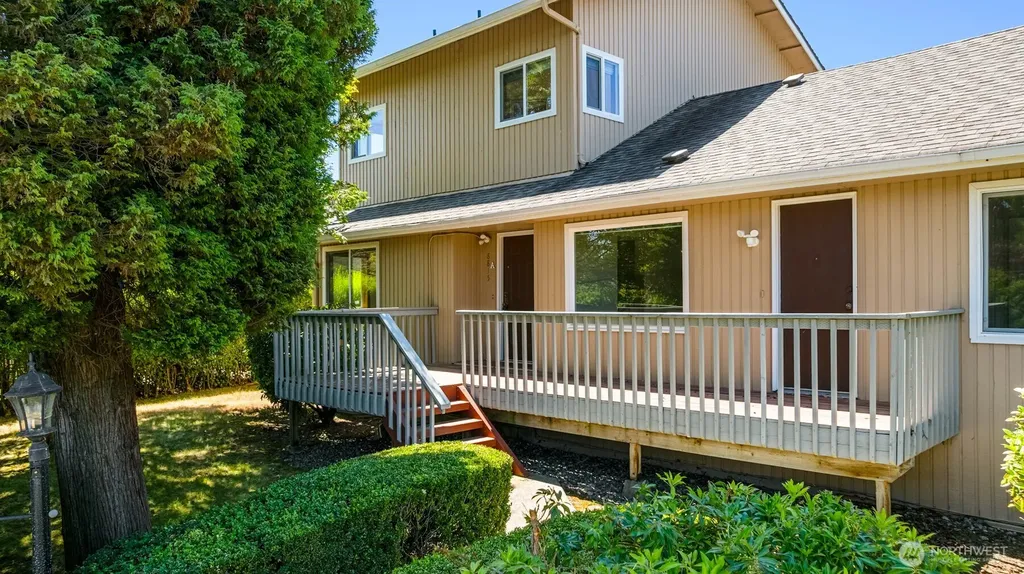 8815 18th Avenue SW Seattle WA 98106