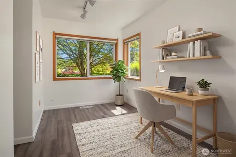 8815 18th Avenue SW Seattle WA 98106