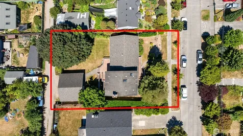 8815 18th Avenue SW Seattle WA 98106