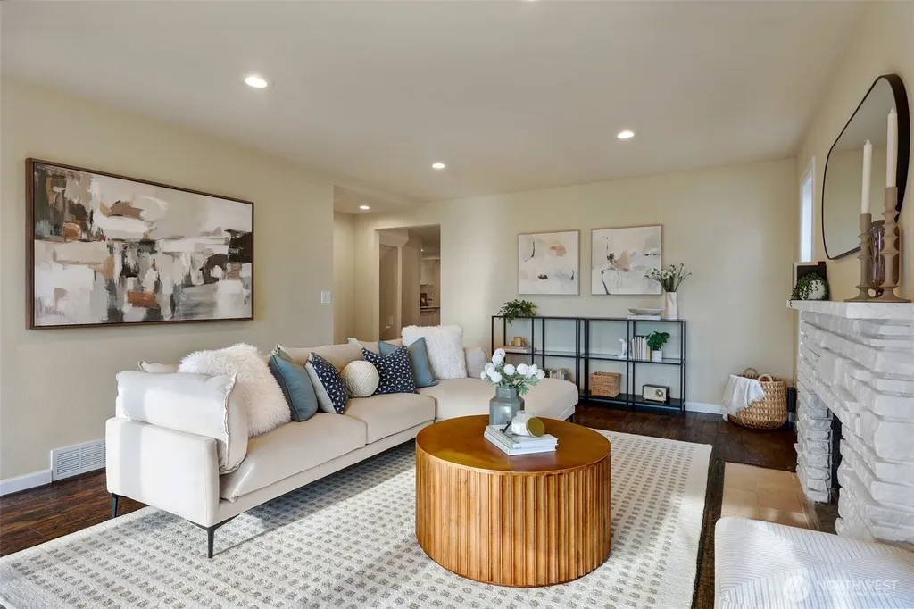 6340 40th Avenue SW Seattle WA 98136