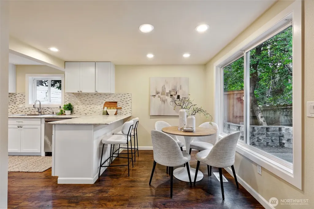 6340 40th Avenue SW Seattle WA 98136