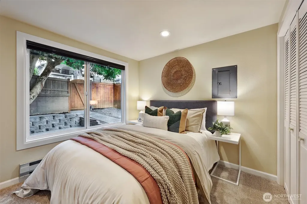 6340 40th Avenue SW Seattle WA 98136