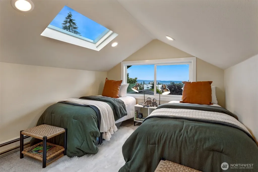 6340 40th Avenue SW Seattle WA 98136