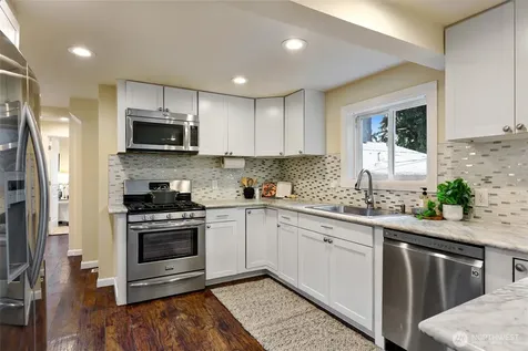 6340 40th Avenue SW Seattle WA 98136