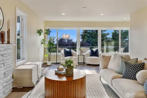 6340 40th Avenue SW Seattle WA 98136
