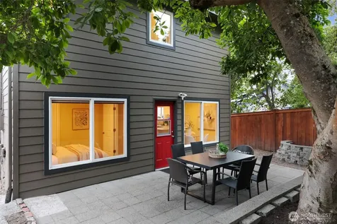 6340 40th Avenue SW Seattle WA 98136
