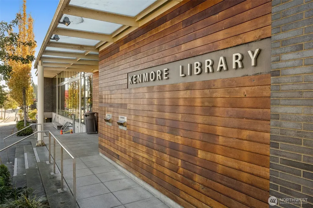 7622 NE Bothell Way Kenmore WA 98028