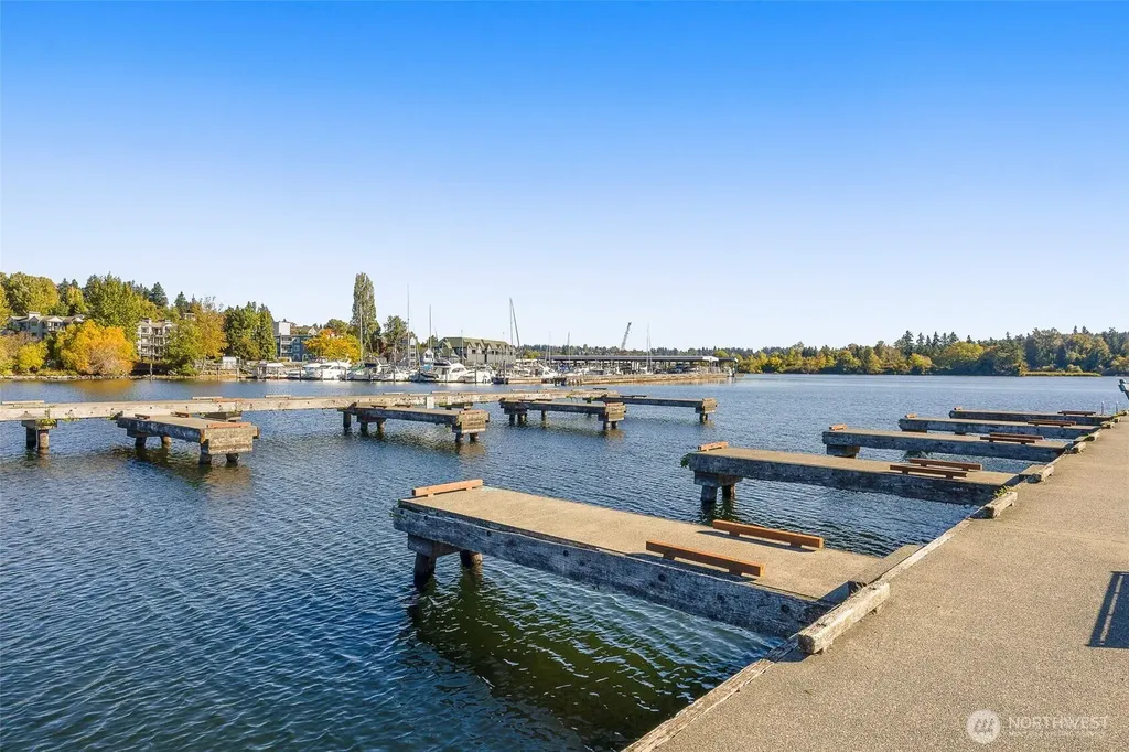 7622 NE Bothell Way Kenmore WA 98028
