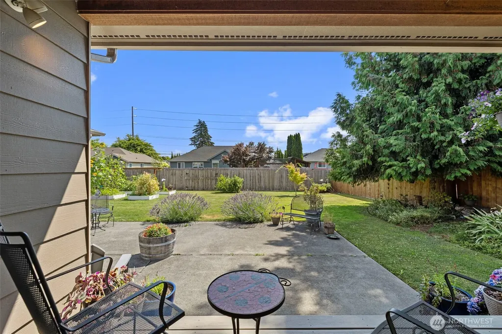 1936 Bridgeview Drive Lynden WA 98264