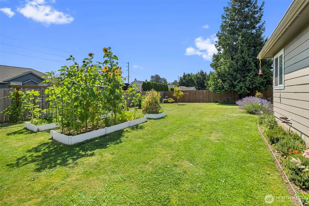 1936 Bridgeview Drive Lynden WA 98264