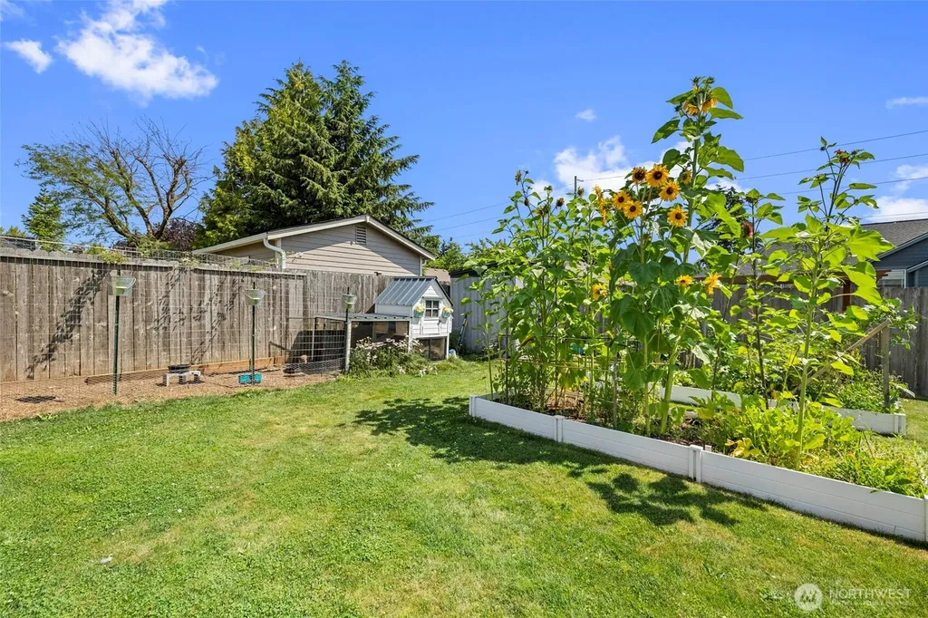 1936 Bridgeview Drive Lynden WA 98264