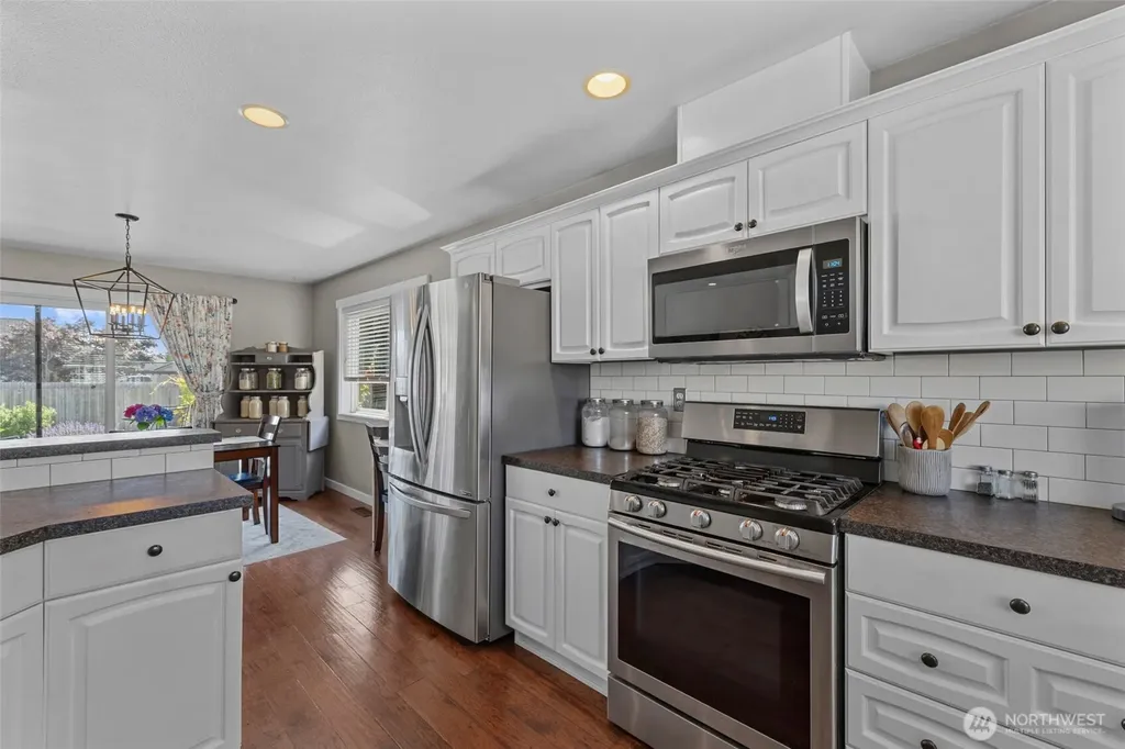1936 Bridgeview Drive Lynden WA 98264