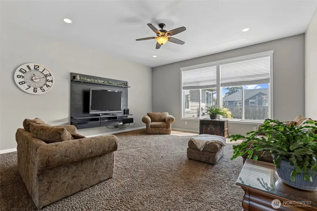 1936 Bridgeview Drive Lynden WA 98264