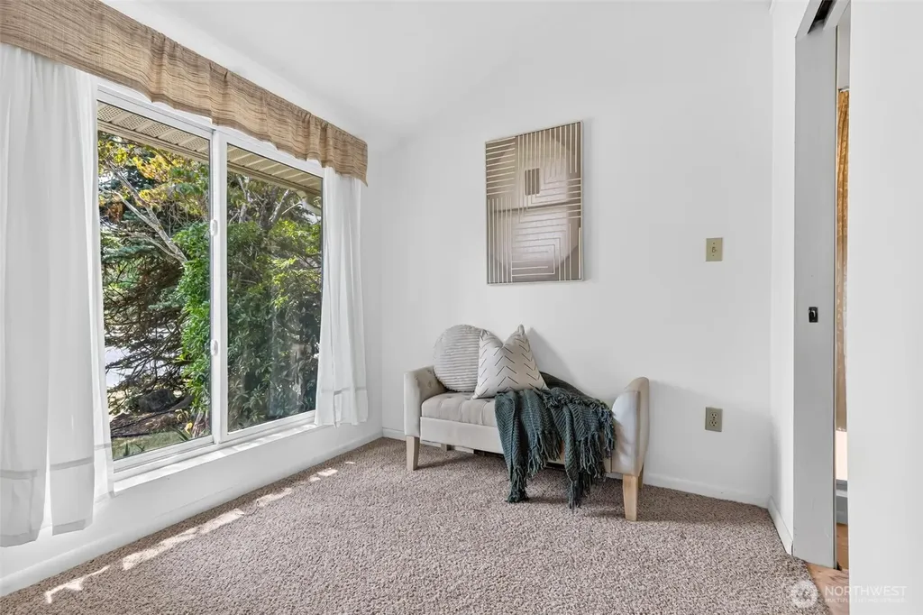 2504 NE 147th Street Shoreline WA 98155
