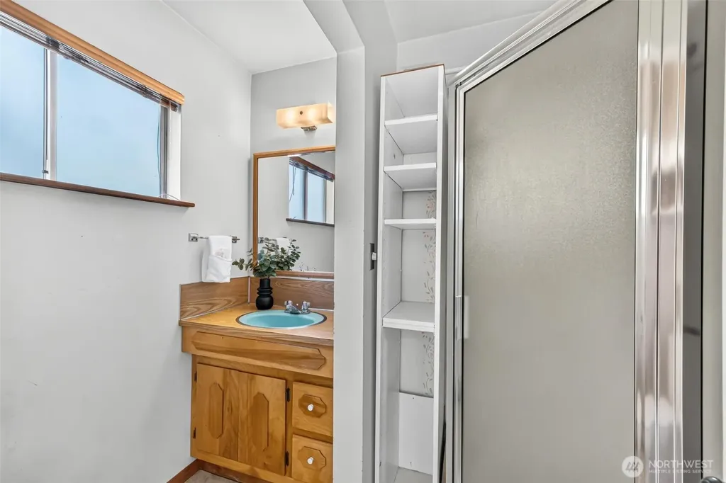 2504 NE 147th Street Shoreline WA 98155