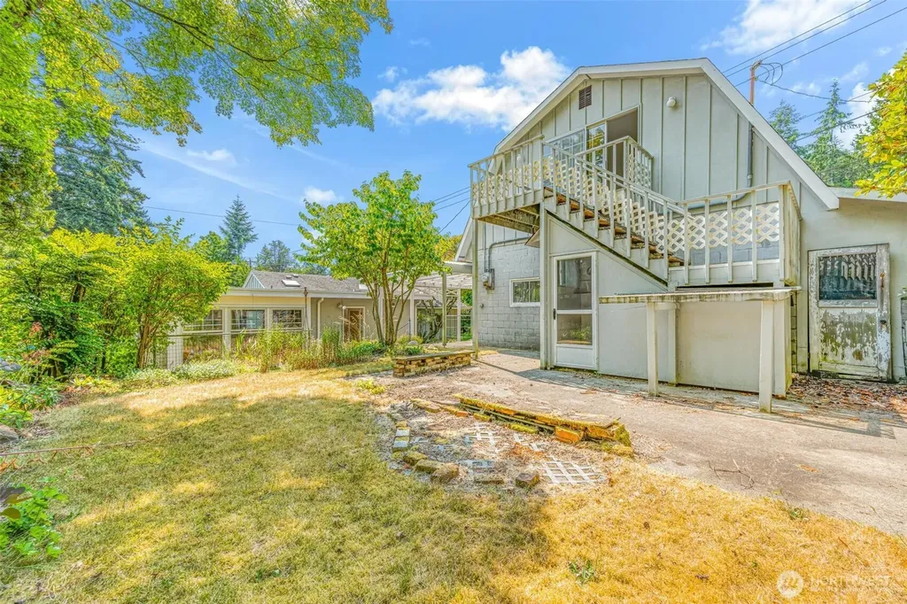 2504 NE 147th Street Shoreline WA 98155