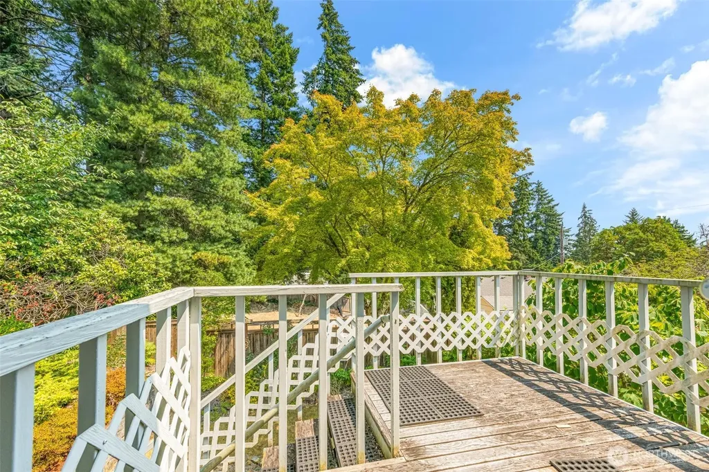 2504 NE 147th Street Shoreline WA 98155