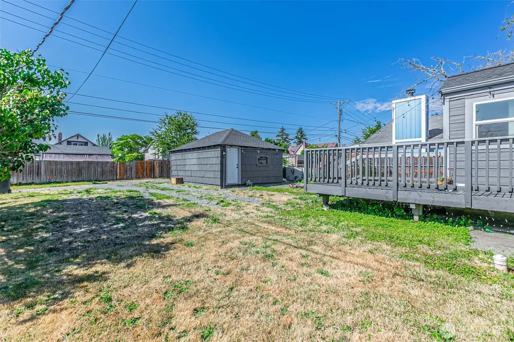 516 S 57th Street Tacoma WA 98408