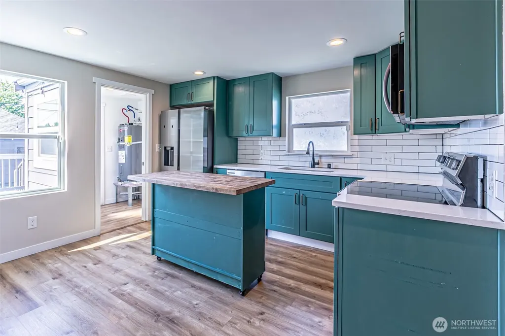 516 S 57th Street Tacoma WA 98408