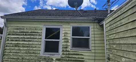 2009 E 35th Street Tacoma WA 98404