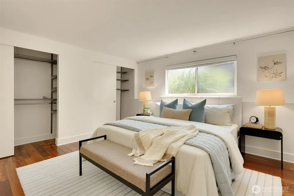 1717 5th Avenue N Seattle WA 98109