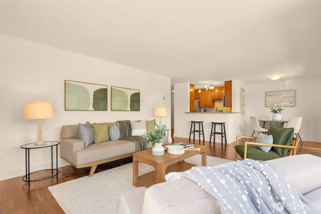 1717 5th Avenue N Seattle WA 98109