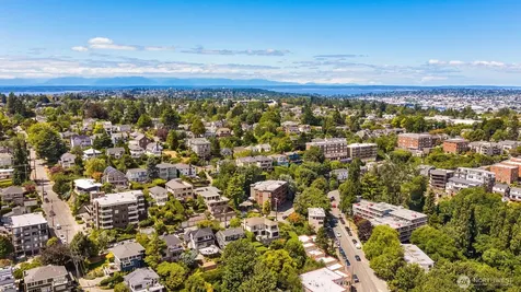 1717 5th Avenue N Seattle WA 98109