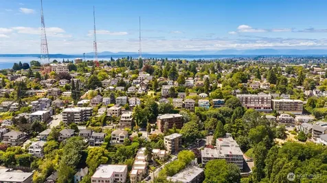 1717 5th Avenue N Seattle WA 98109