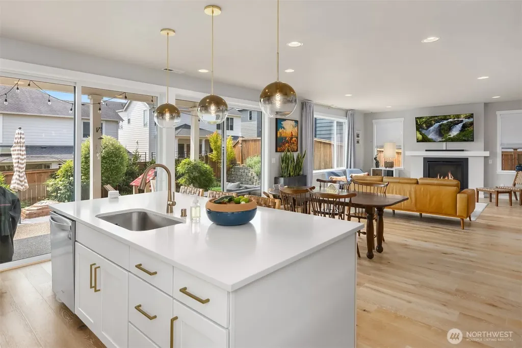 18821 Colwood Avenue NE Poulsbo WA 98370