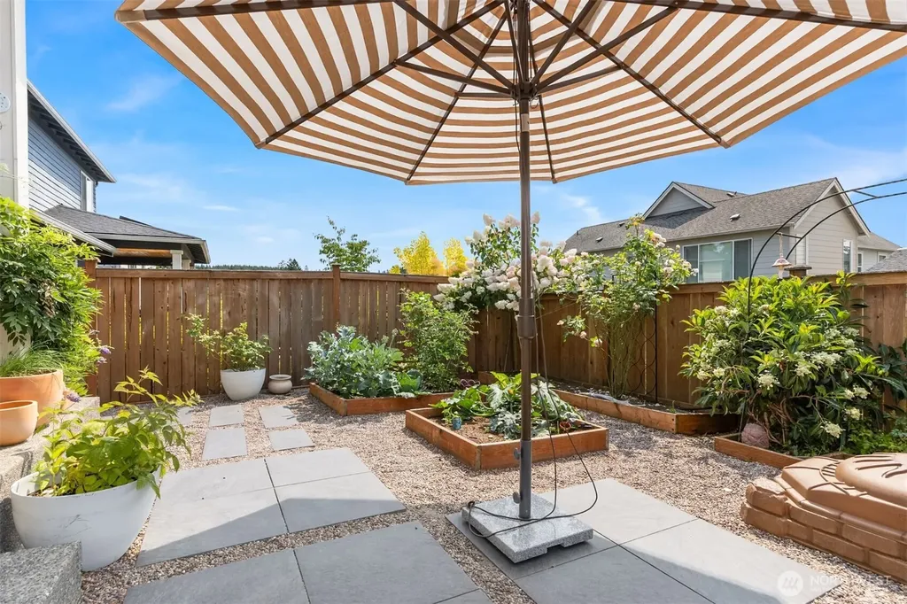 18821 Colwood Avenue NE Poulsbo WA 98370