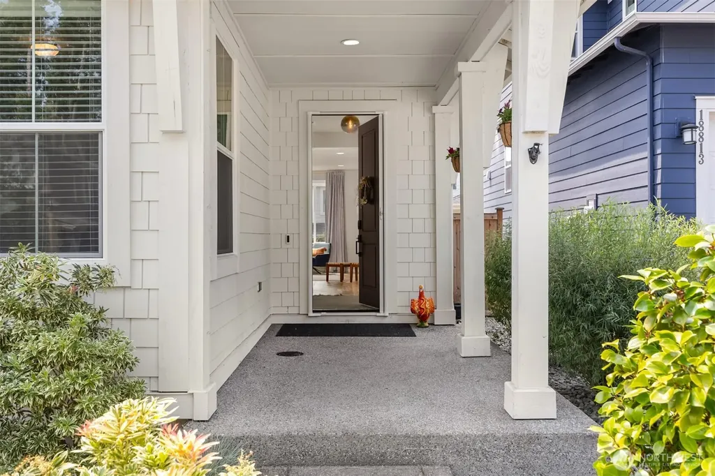 18821 Colwood Avenue NE Poulsbo WA 98370