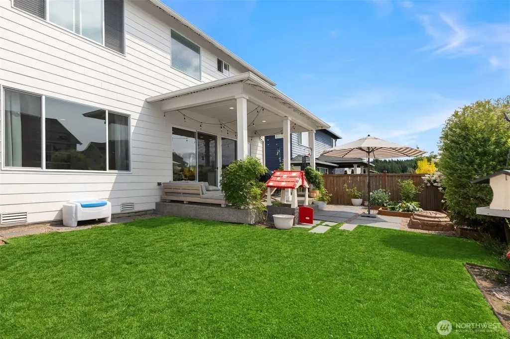 18821 Colwood Avenue NE Poulsbo WA 98370