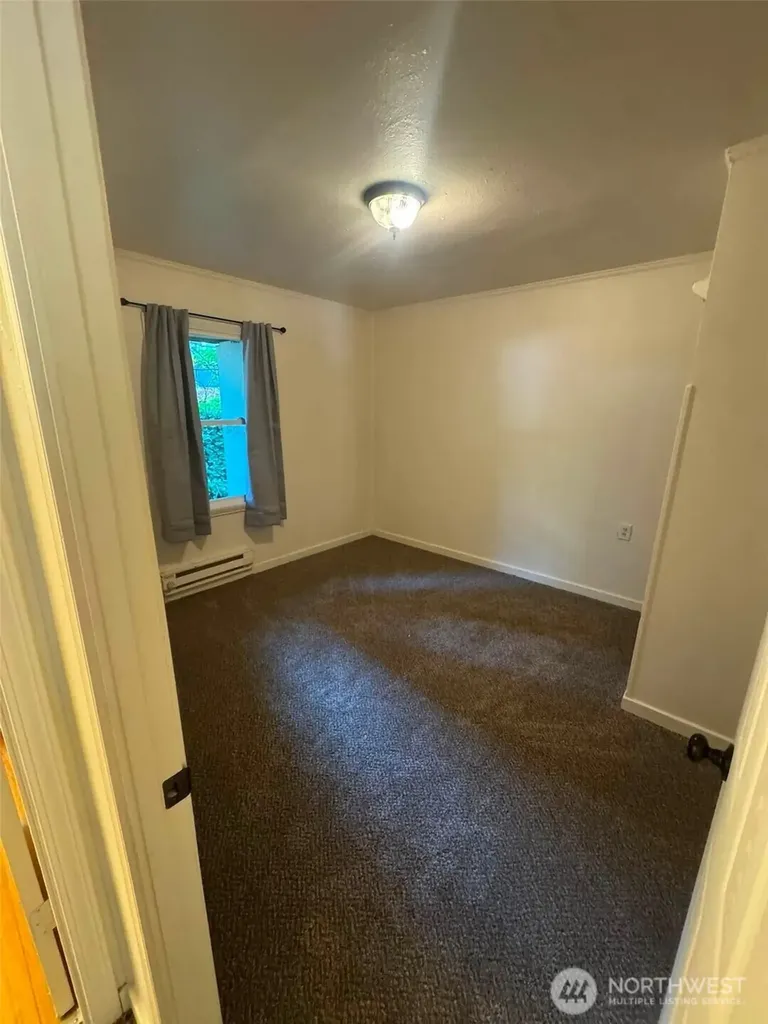 3915 Burwell Street Bremerton WA 98312