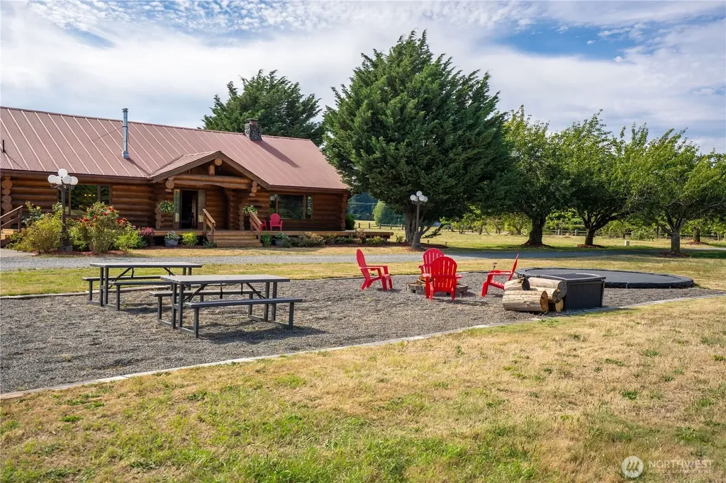 1231 Willeys Lake Road Ferndale WA 98248
