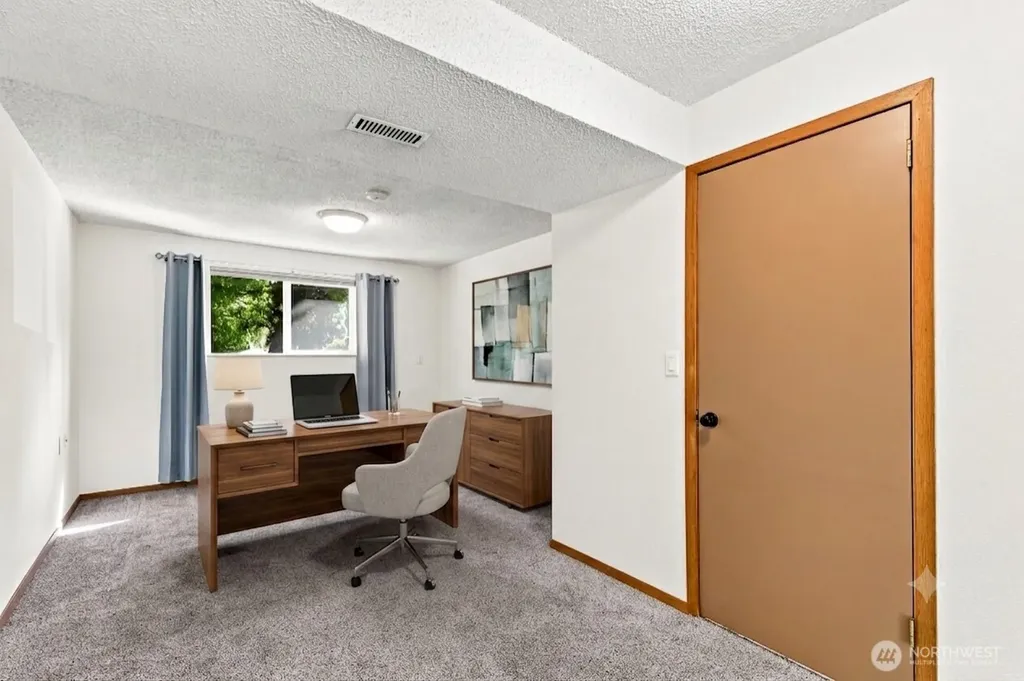 15328 SE 179th Street Renton WA 98058