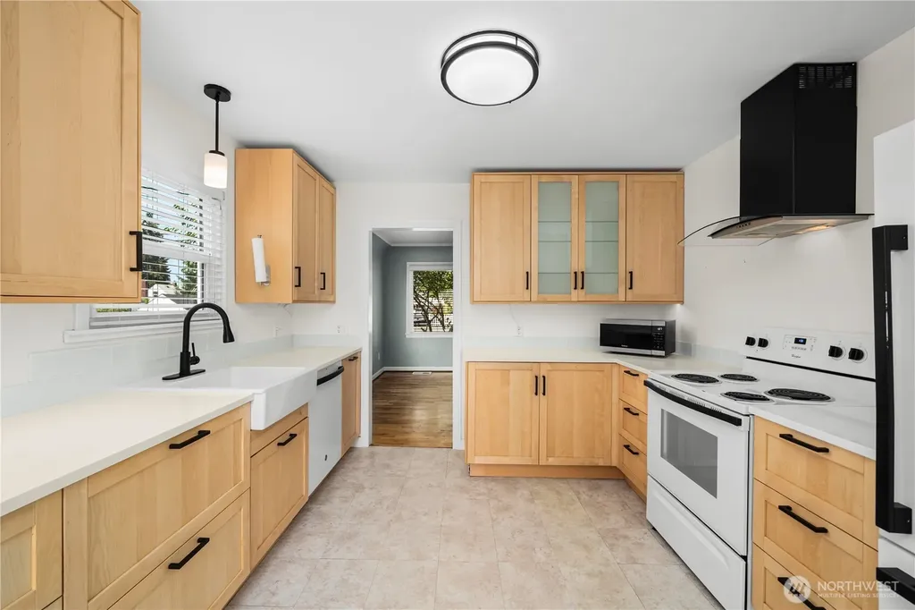 118 E 65th Street Tacoma WA 98404