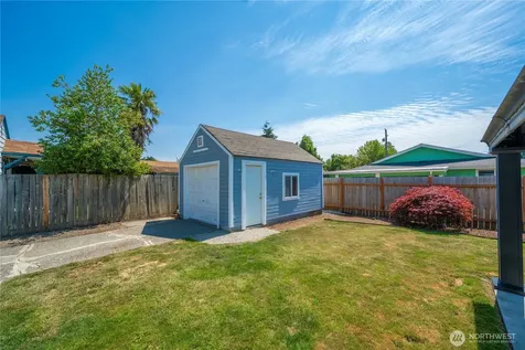 118 E 65th Street Tacoma WA 98404